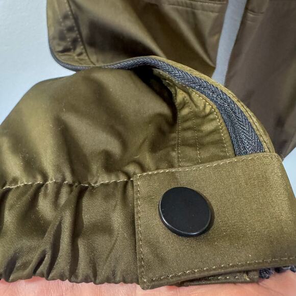 🏃♀️ Athleta Radiant Jogger Pants in Olive Green - Picture 8 of 10